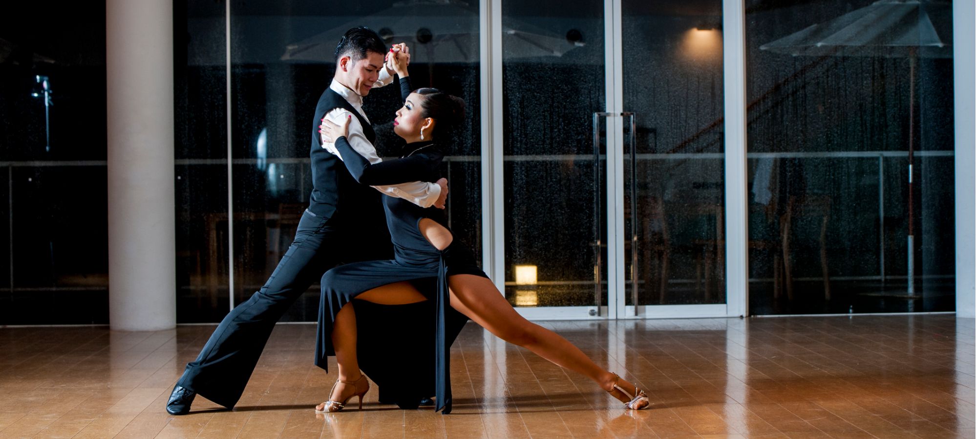 松山市社交ダンストベオーベルジュ